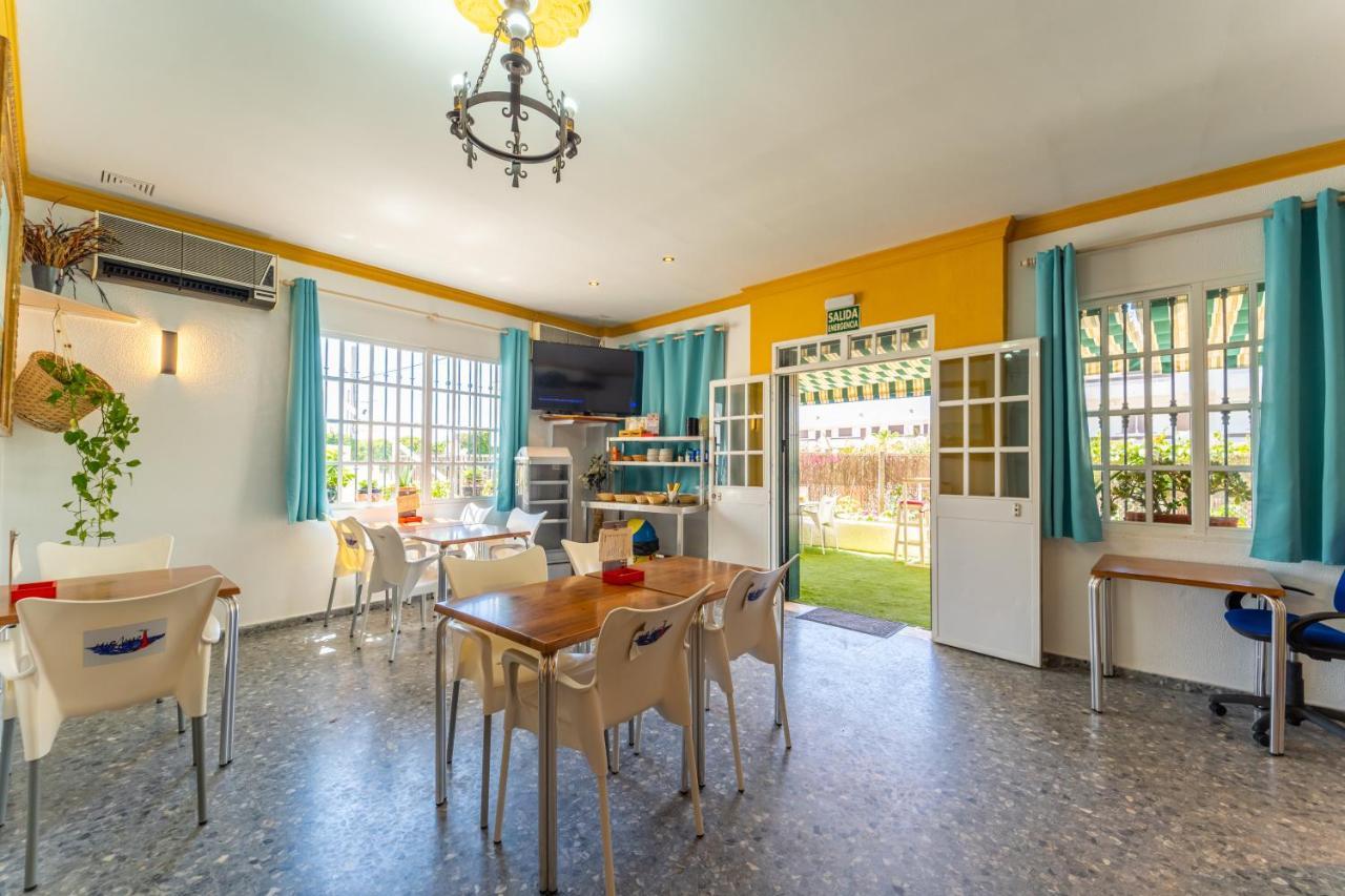 Hostal Miramar Los Canos De Meca Luaran gambar