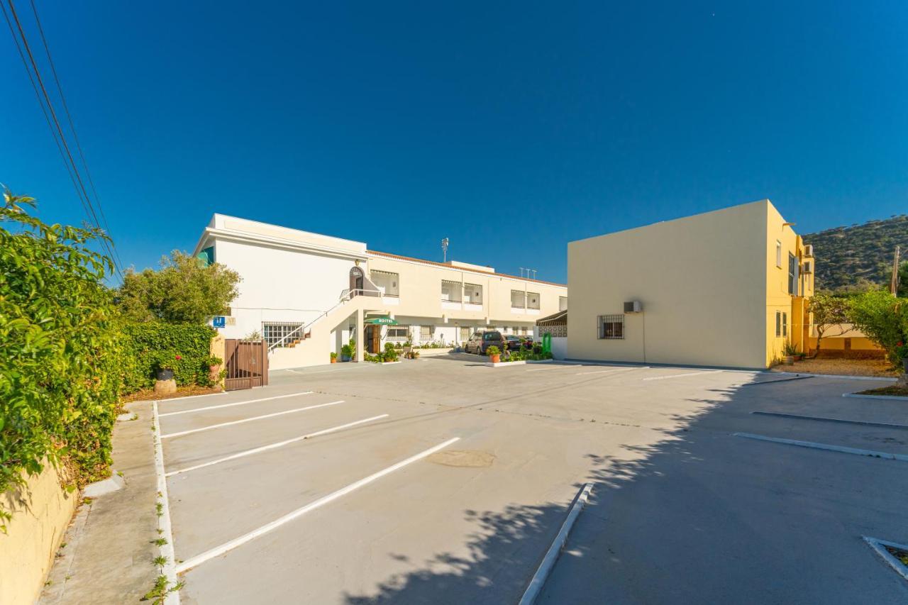 Hostal Miramar Los Canos De Meca Luaran gambar