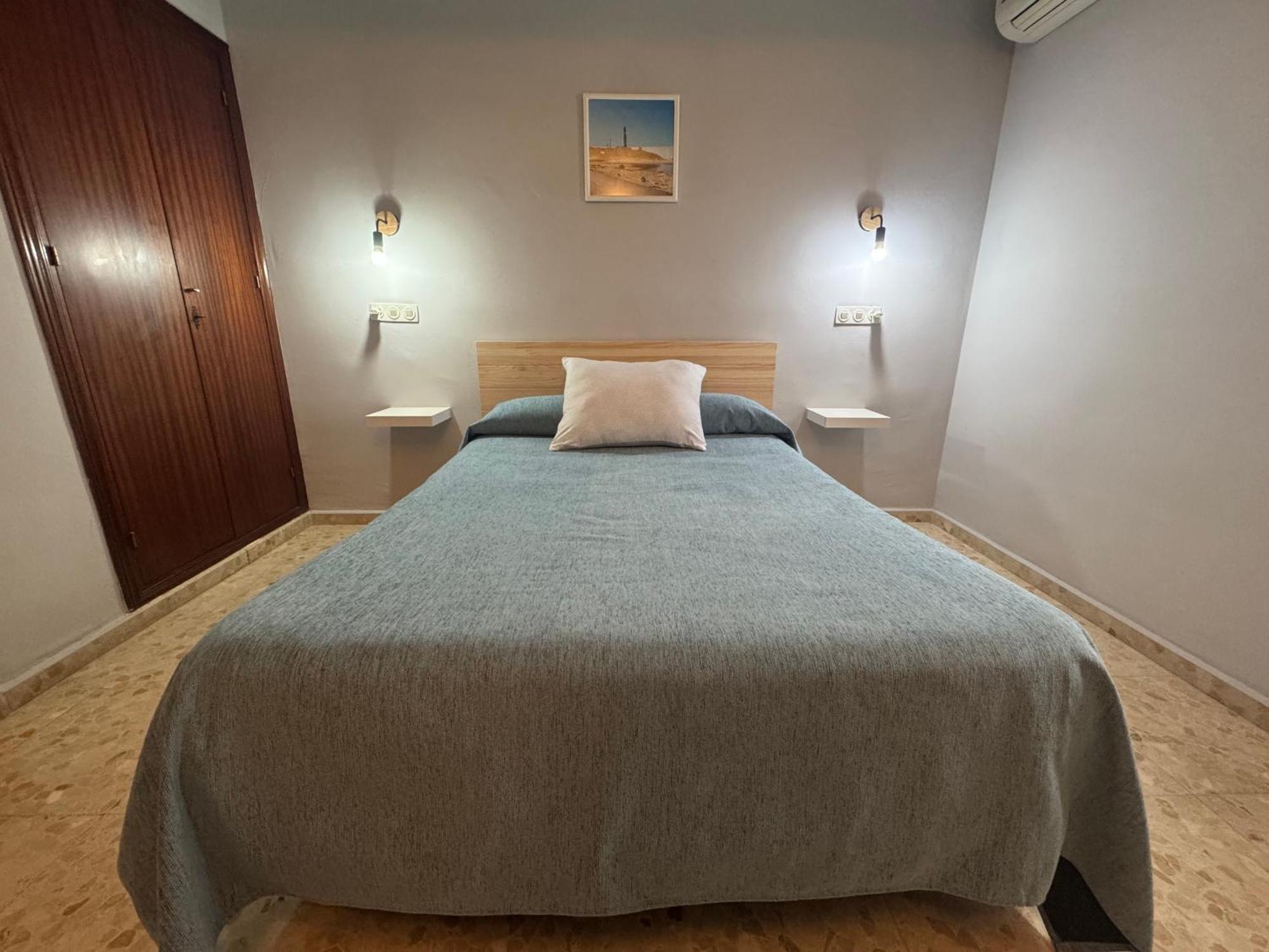 Hostal Miramar Los Canos De Meca Luaran gambar