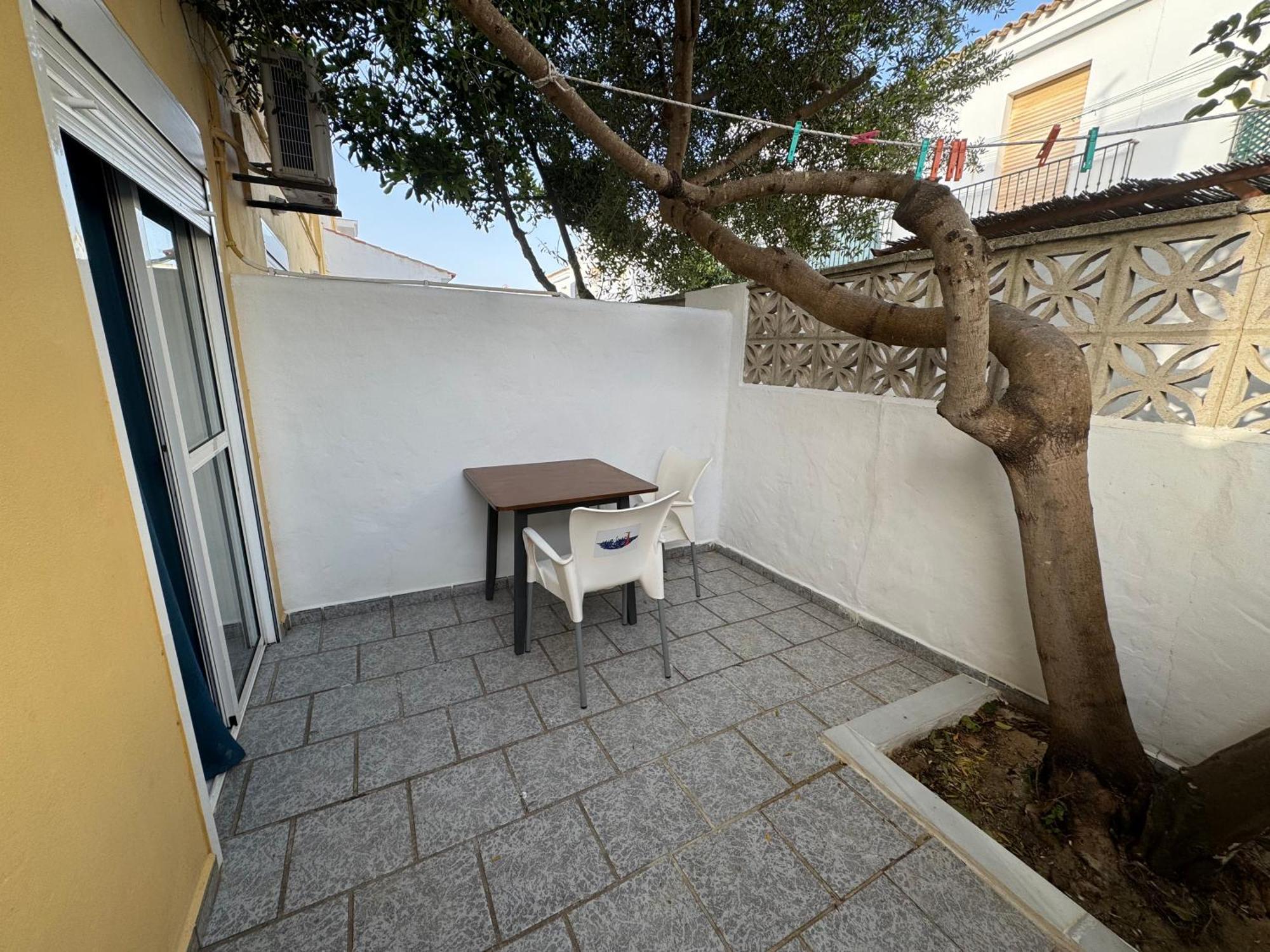 Hostal Miramar Los Canos De Meca Luaran gambar
