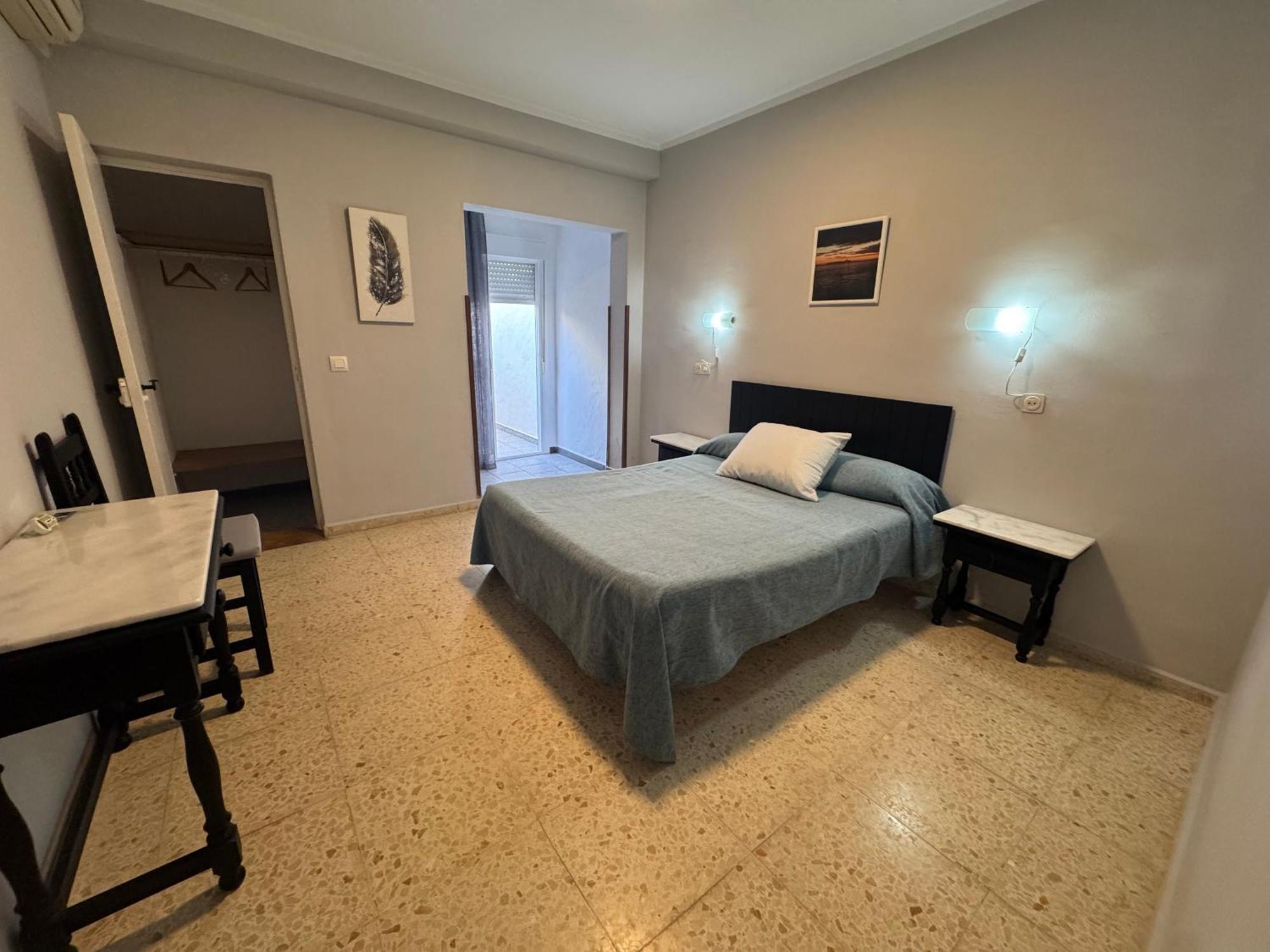 Hostal Miramar Los Canos De Meca Luaran gambar