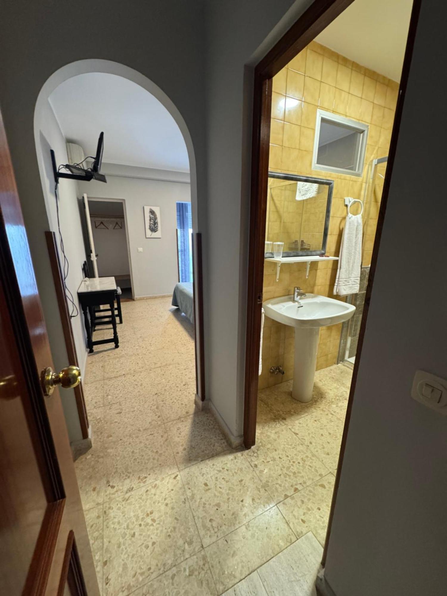 Hostal Miramar Los Canos De Meca Luaran gambar